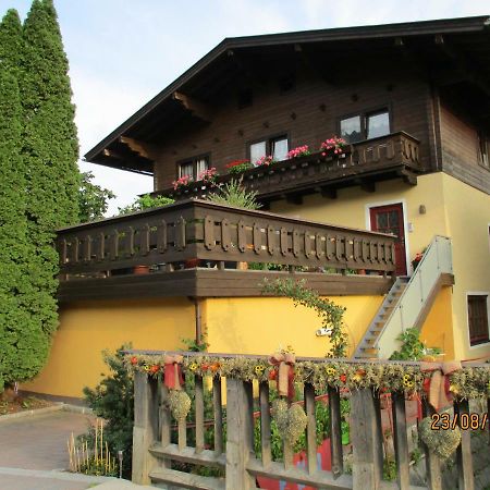 Haus Am Dorfplatz Apartment Uttendorf Ngoại thất bức ảnh